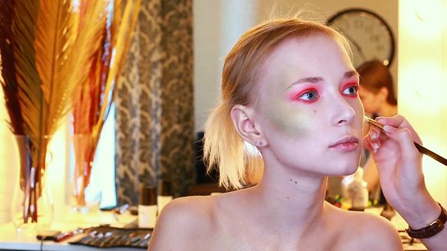 Как быстро отрастить густые соболиные брови | Креативный макияж | смотреть онлайн