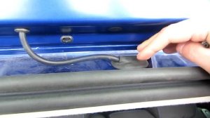 №9 Обратный клапан форсунки заднего стеклоочистителя Renault Sandero Stepway