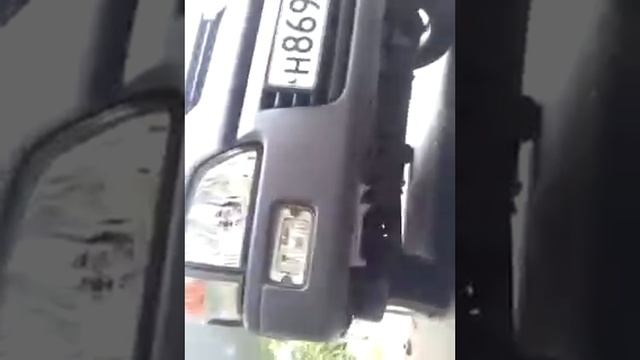 NISSAN ATLAS 4WD. Замена штатного сингнала. смотреть онлайн