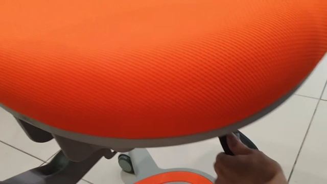 Сравнение детских кресел Onyx DUO и Stanford DUO от компании Меалюкс смотреть онлайн