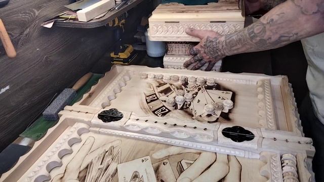 резные изделия из дерева. шкатулки,нарды,ключница. резьба по дереву. +79960062811 Ватсапп смотреть онлайн