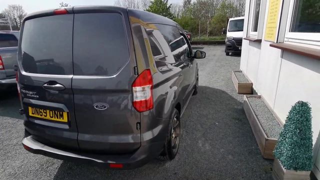 2019 ford transit courier limited. смотреть онлайн