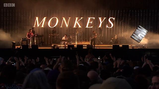 Arctic Monkeys: Star Treatment (TRNSMT 2018) смотреть онлайн