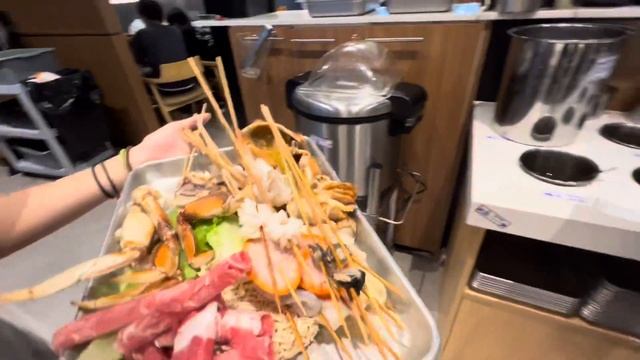 $$$? Hotspot Seafood Buffet Cut Lobster, Crab Near Toronto, CAN, FnF815 смотреть онлайн
