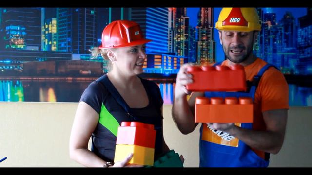 Лего-человечки поздравляют с днём рождения. Арт-студия Юрия Галёнова смотреть онлайн