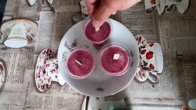 Два в одном домашнее мороженое и коктейль с ягодами. смотреть онлайн