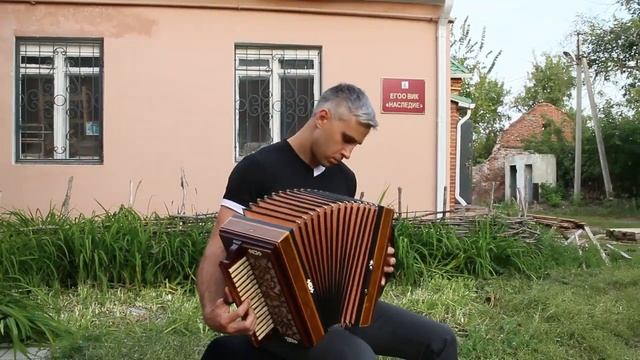 Душевная Елецкая Рояльная гармонь! Играет и поёт Артур Сарваров (Москва) смотреть онлайн