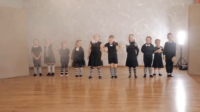 Детские стихи. Корней Чуковский "Скрюченная песня" #театр #дети #стихи смотреть онлайн