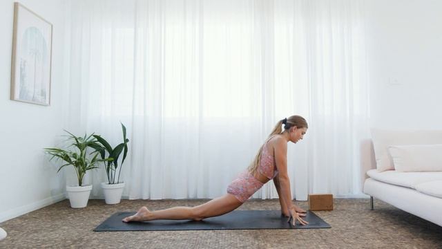 Self Love Yoga - 55 minute Vinyasa смотреть онлайн
