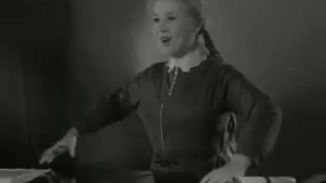 Фрося Бурлакова "Вдоль по Питерской" смотреть онлайн