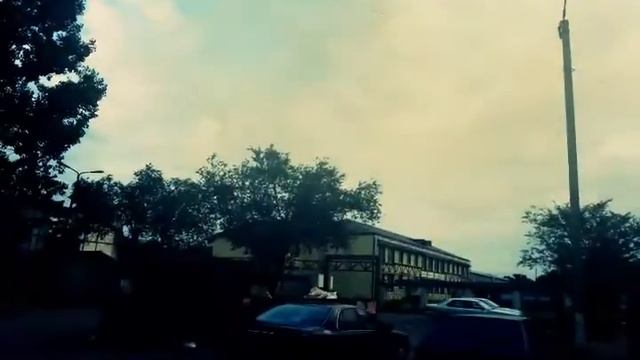 НЛО нападают смотреть онлайн