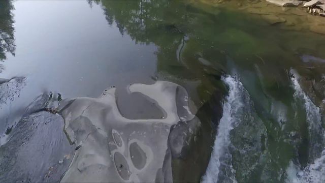 Найбільший каскадний водоспад українських Карпат смотреть онлайн