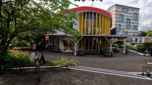 HEART WARMING First Time In Iloilo City ?? Friendliest People In The Philippines?