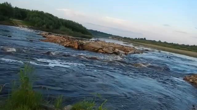 Перекат на реке Сысола между Заречьем и Сидер-Полой г. Сыктывкар смотреть онлайн