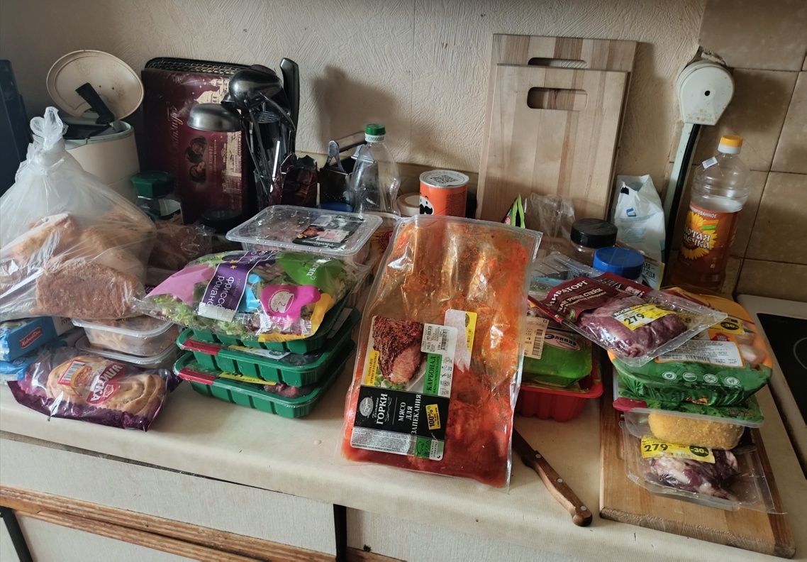 Как я зарабатываю лазая по мусоркам Москвы смотреть онлайн