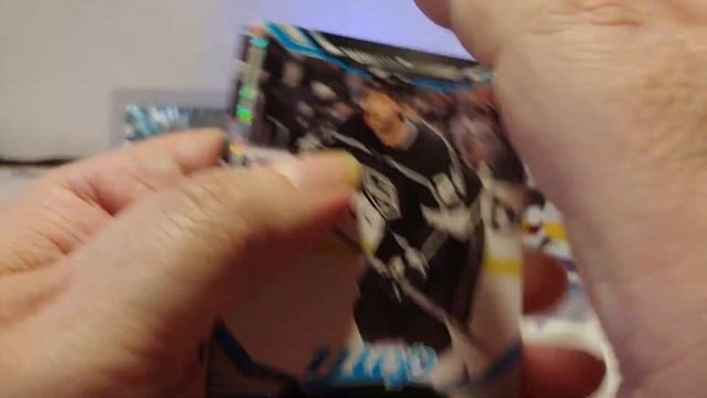 Wow! A loaded cube! Opening 2 New Hockey Power Cubes. смотреть онлайн