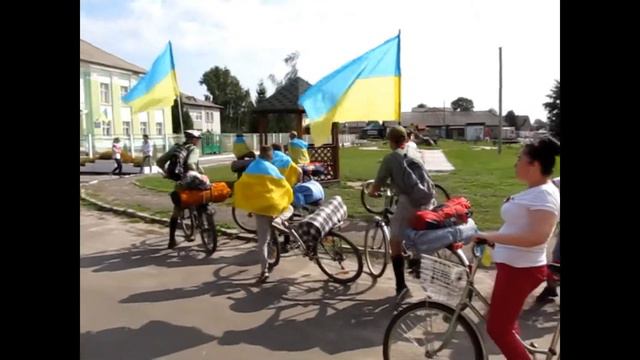 Велопробіг до Дня Незалежності. смт Соснове смотреть онлайн