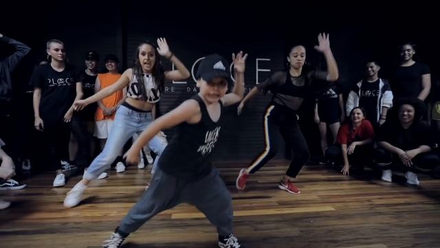 TAKI TAKI | @placedancers Choreography Julie B смотреть онлайн