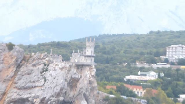 Крым. Морская прогулка от Гурзуфа до Кастрополя 30 августа 2016 года.Crimea Russia. смотреть онлайн