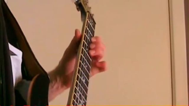 Ibanez SZ 320/720 vs Epiphone Les Paul Custom Blackback смотреть онлайн
