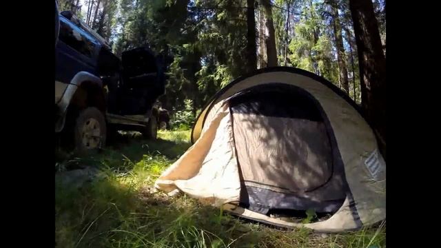 Off-road pit-stop перед соревнованиями на Toyota Hilux Surf 185 смотреть онлайн