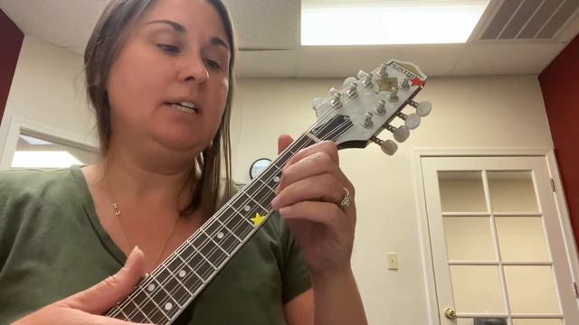 Beginning Mandolin: basic Strum pattern 4 смотреть онлайн