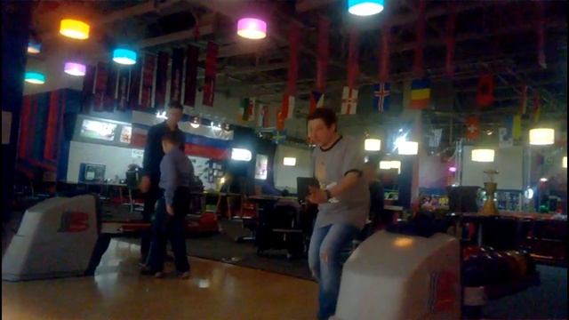 Как правильно кидать Шар в Боулинге (Сарказм) смотреть онлайн