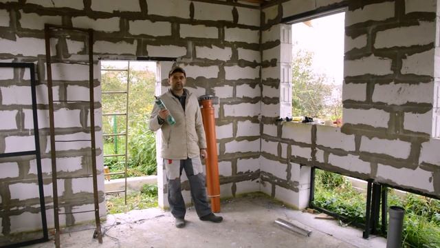 Строим современный курятник ч.16 Установка трубы вытяжки. Вентиляция. смотреть онлайн