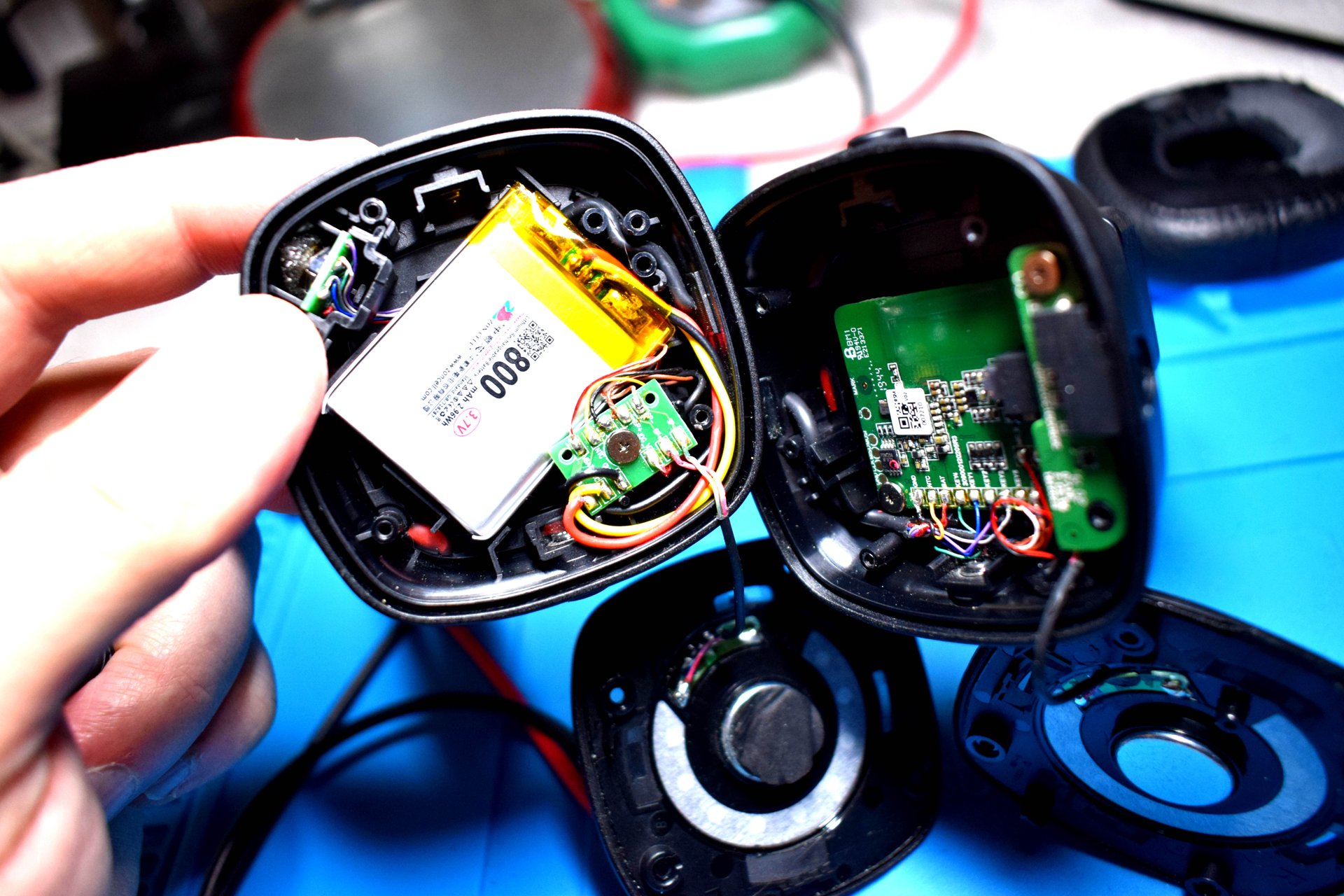 Ремонт наушников MARHALL MAJOR 3 смотреть онлайн