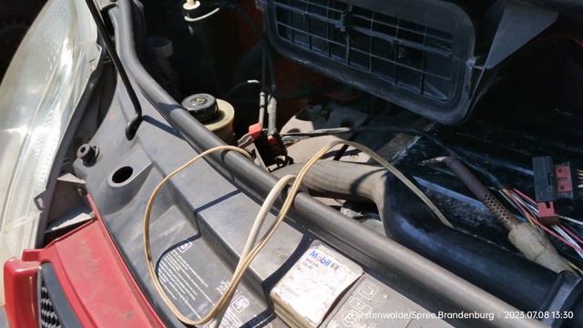 08/07/23 Собираюсь перепаять разъем к резистору вентилятора на Renault Trafic 1.9dCi. Подготовка смотреть онлайн