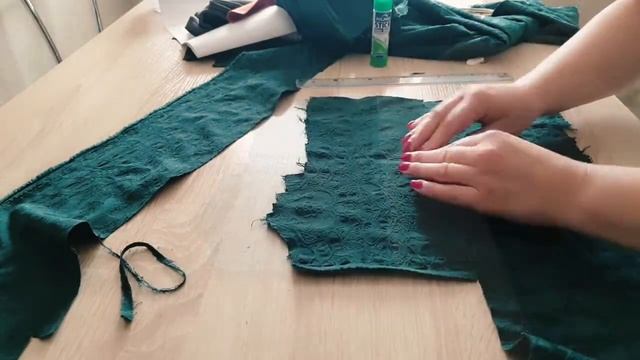 КРОЮ ОБТАЧКУ ГОРЛОВИНЫ ИЗ КУСОЧКОВ смотреть онлайн
