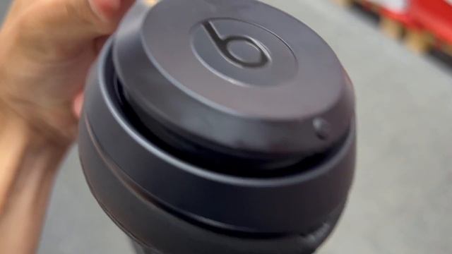 Best Headphones? | Beats Solo3 смотреть онлайн