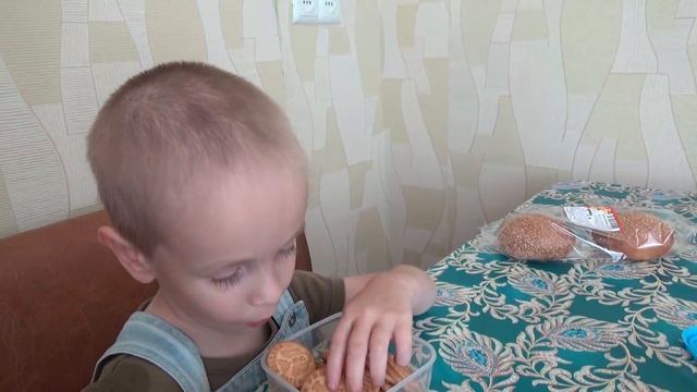 VLOG. Нас остановила полиция, кисель из клубники, у мамы и многое другое. смотреть онлайн