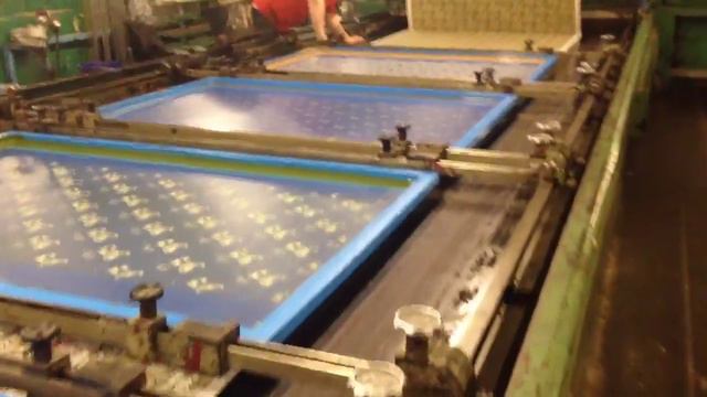 William Morris licensed Golden Lily Being Printed! смотреть онлайн
