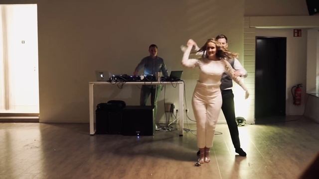 West Coast Swing Wedding Dance смотреть онлайн