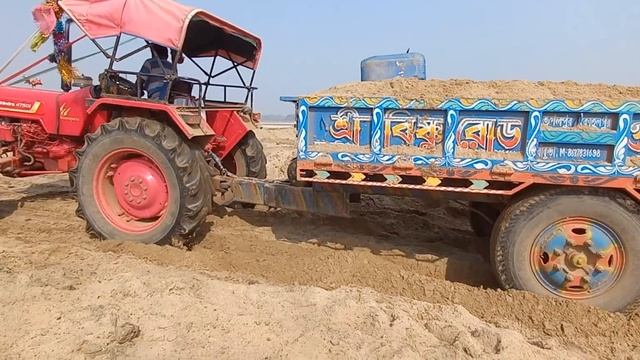 Mahindra 275 Bhoiputtar...Bali loaded help..Volvo 140 JCB machine..... смотреть онлайн
