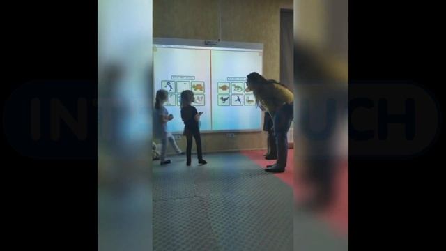 Интерактивная стена InterTouch в детском центре "Happy" смотреть онлайн