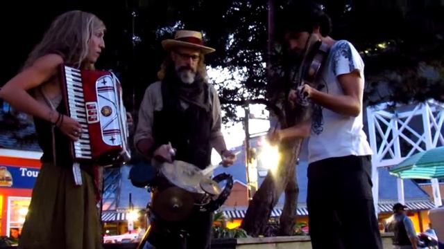 Jacques Mindreau & Carly Martin (04) Beautiful Wild Animals смотреть онлайн
