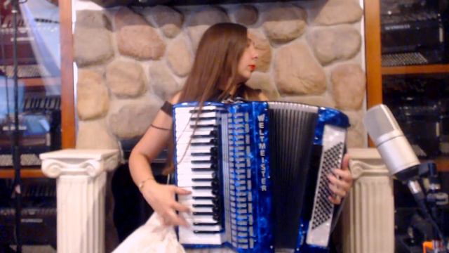 WELTTOPIV96BL - Blue Weltmeister Topas IV Piano Accordion LMMH 37 96 $3799 смотреть онлайн