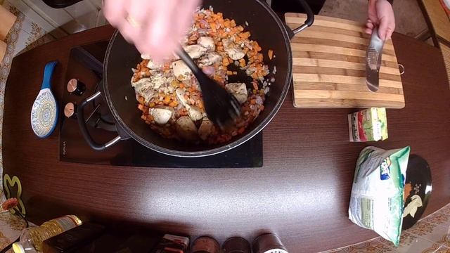 Куриное филе с горохом . Греческая_кухня