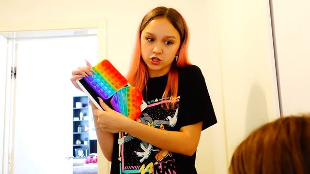 РОР IT Пранки! 24 часа пранкуем друг друга! смотреть онлайн