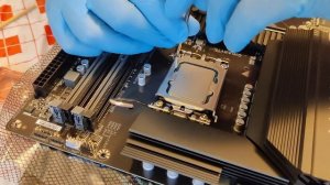 Рамка для процессора Intel (LGA 1700).