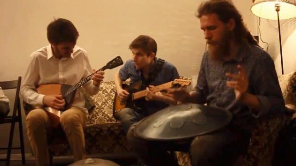 Three Pandas and the Moon - Rav Vast Drum, Guitar and Balalaika, Jam 2016