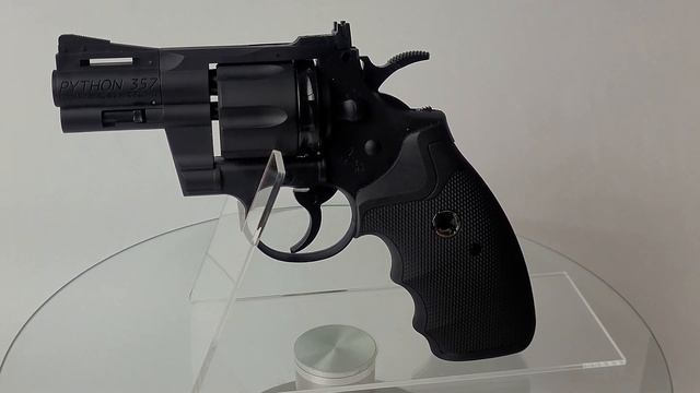 Wiatrówka rewolwer Colt Python od Umarex. смотреть онлайн