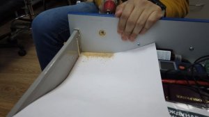 Как установить мебельный замок на ящик стола #стол #ящик #замок