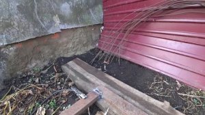 ДВЕРЬ КАЛИТКА СВОИМИ РУКАМИ ИЗ РЖАВОГО ПРОФИЛЯ И КЛОЧКОВ ПРОФЛИСТА С МОНТАЖОМ!!!!