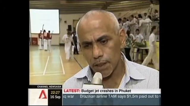 CAPOEIRA SINGAPORE - ARGOLA DE OURO in Channel News Asia смотреть онлайн