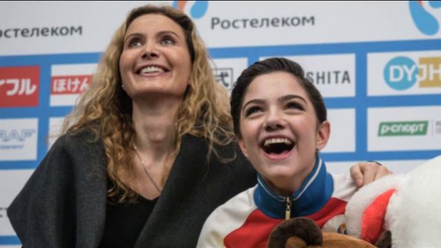 Неожиданненько:"Тутберидзе сама хотела видеть Медведеву в группе" смотреть онлайн