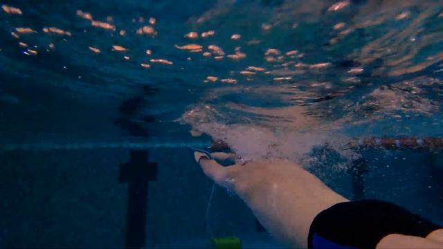 Тренировка по плаванию на GoPro смотреть онлайн