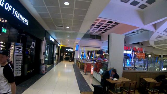 Gatwick Airport North Terminal Departures(4K) смотреть онлайн